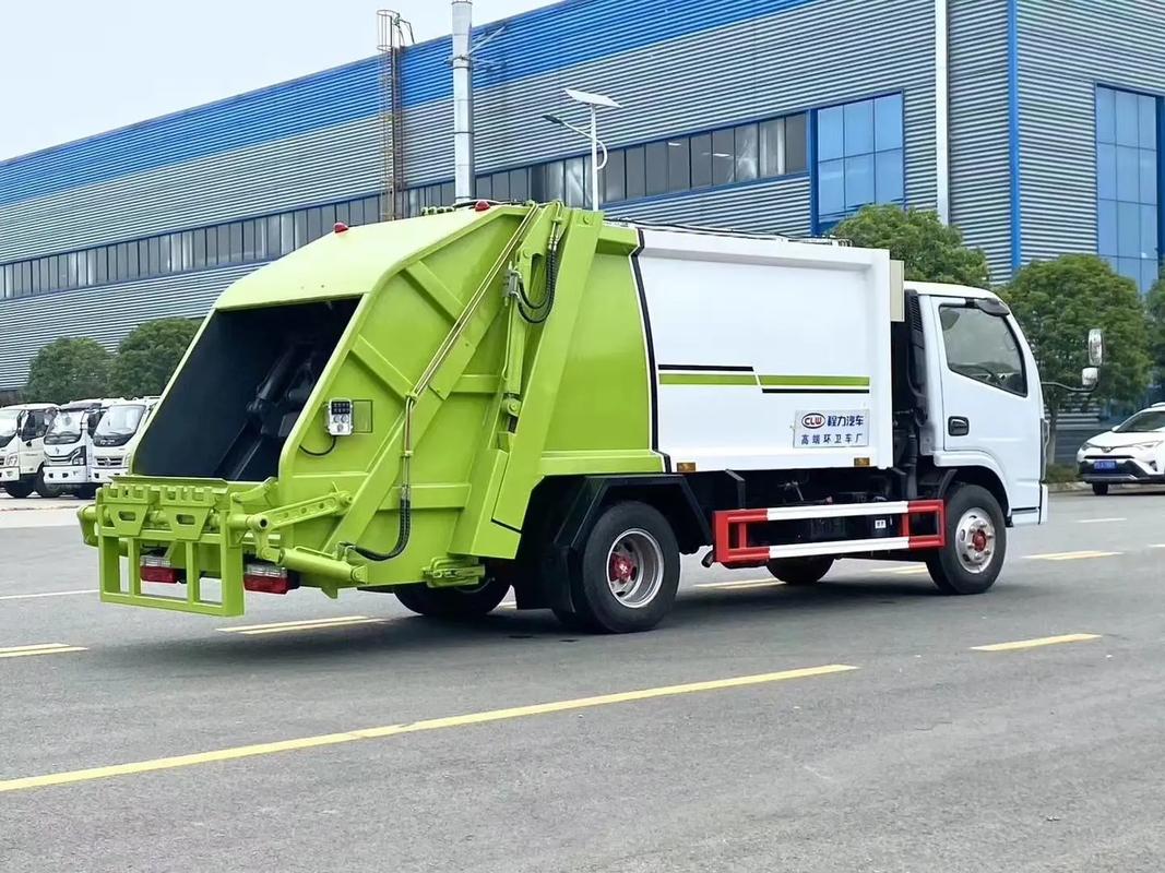 环卫利器解析 压缩式垃圾车、中转车与清运车的专业分工与价值